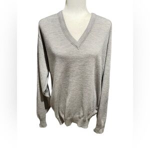 White Ram Moulaine Gray Heathered VNeck Pullover-30% Wool -Size XL